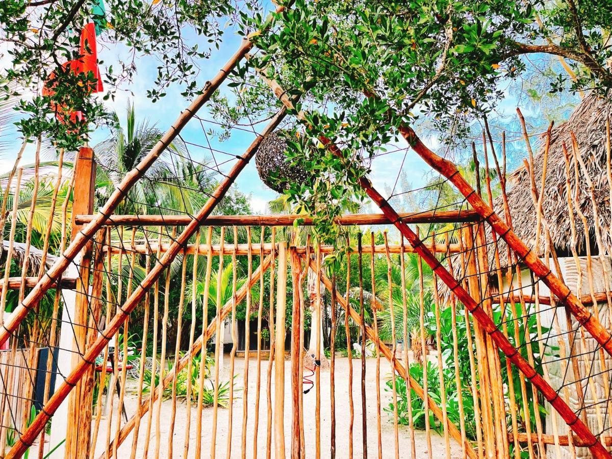 La Aldea Holbox Cabanas Y Camping Exterior photo