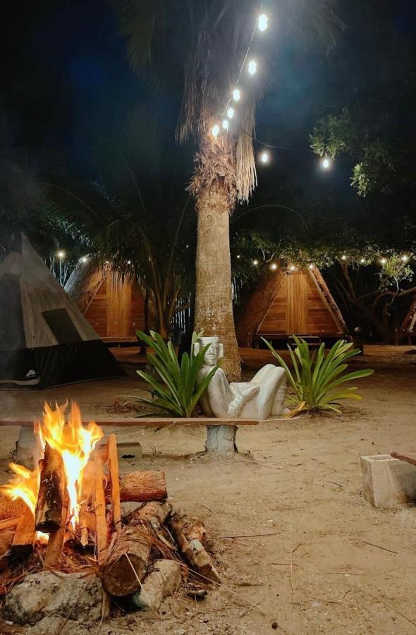 La Aldea Holbox Cabanas Y Camping Exterior photo